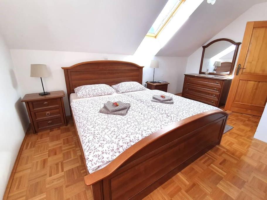 Villa House Pucnk-Beautiful Countryside Zelezniki Esterno foto