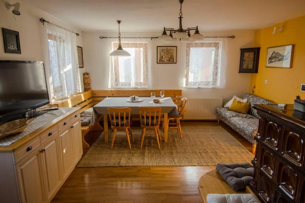 Villa House Pucnk-Beautiful Countryside Zelezniki Esterno foto